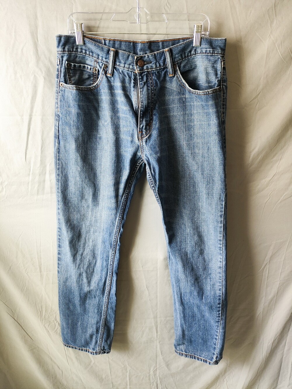 Levis 505 Jeans Mens 33x32 Straight Leg Medium Wash Classic Five Pocket Denim